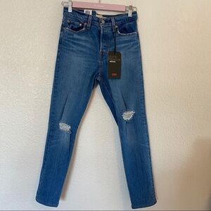 Levi’s Wedgie High Rise distress Knee Deni…